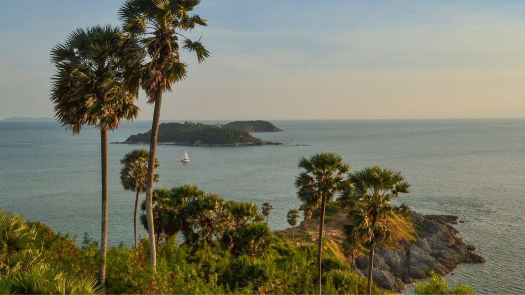 The only Phuket travel guide you will need to plan your Thai vacation