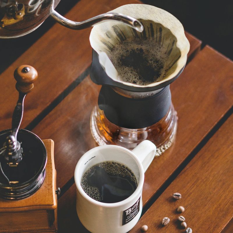 Good news caffeine lovers! Sipping black coffee can help you lose weight
