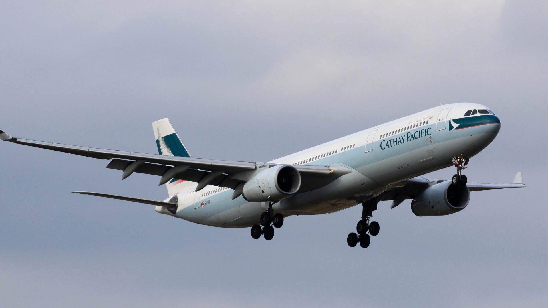 Hong Kong flight tickets Cathay Pacific