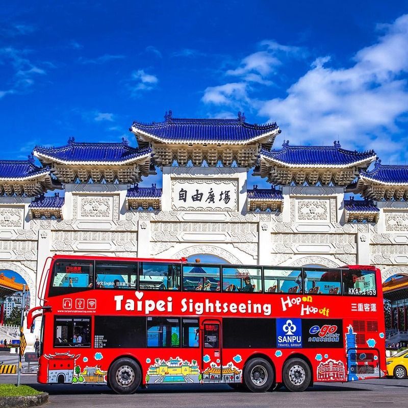 tour bus in taiwan