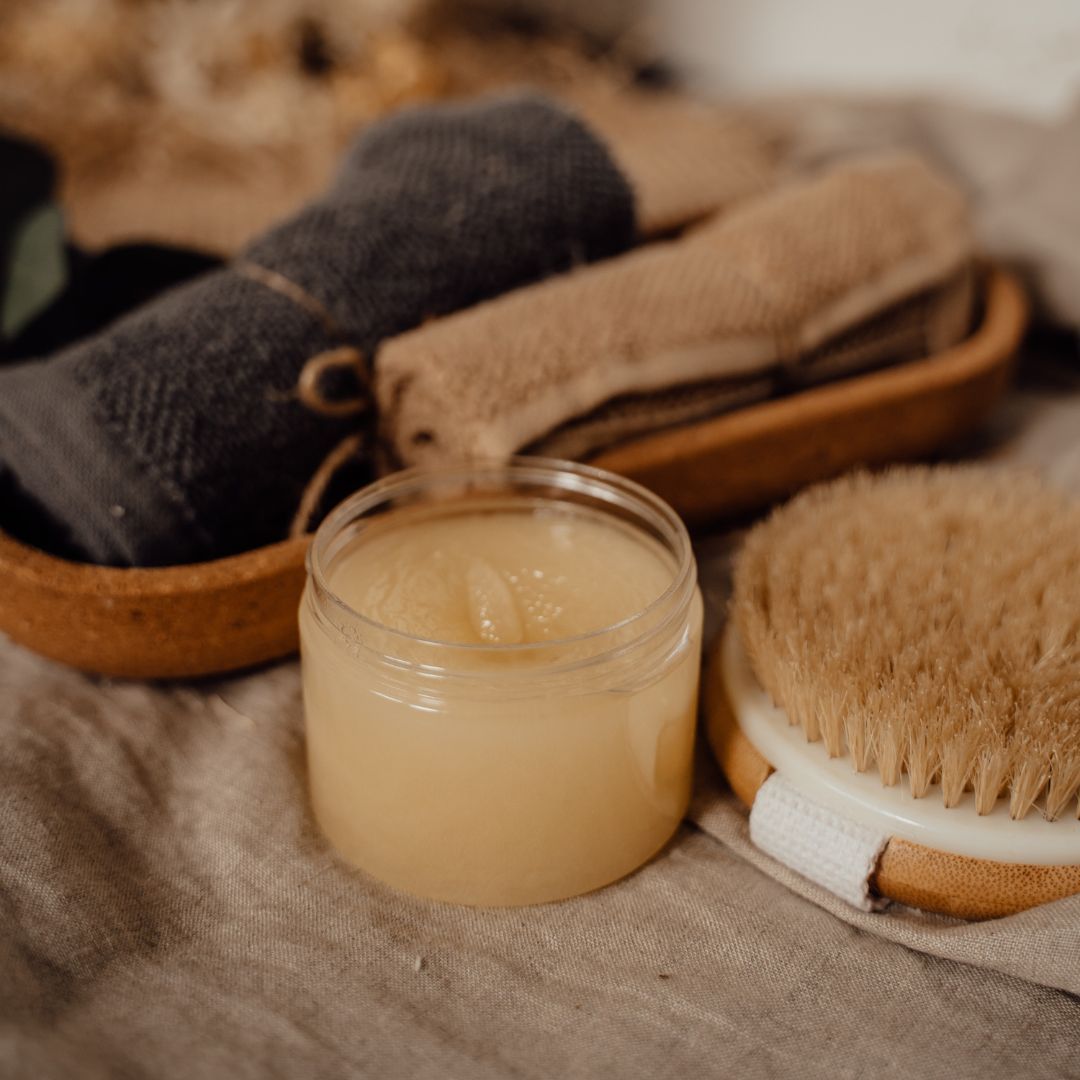 The best scrub for oily skin to get a clear and glowing look