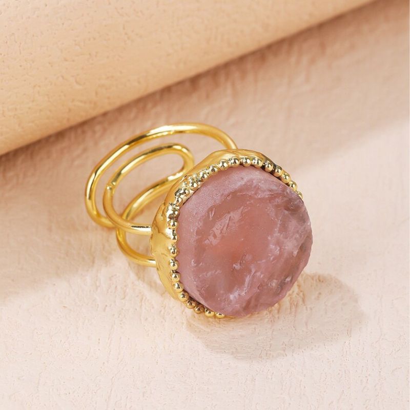 Позолоченное кольцо с розовым кварцем 14 карат