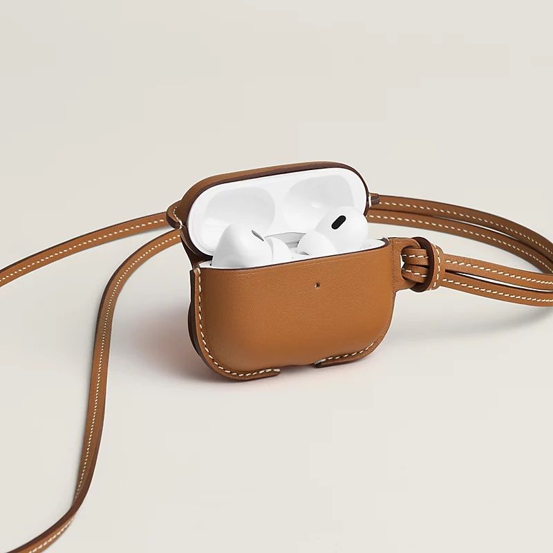 【値下げ】HERMÈS AirPods Pro 用ケース ゴールド Hermès AirPods Pro case comes for HK$7,500