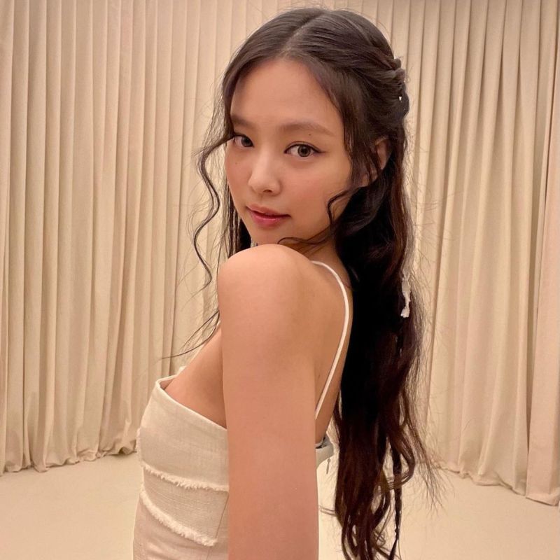 BLACKPINK’s Jennie is all set to appear on Dua Lipa’s ‘At Your Service’ podcast