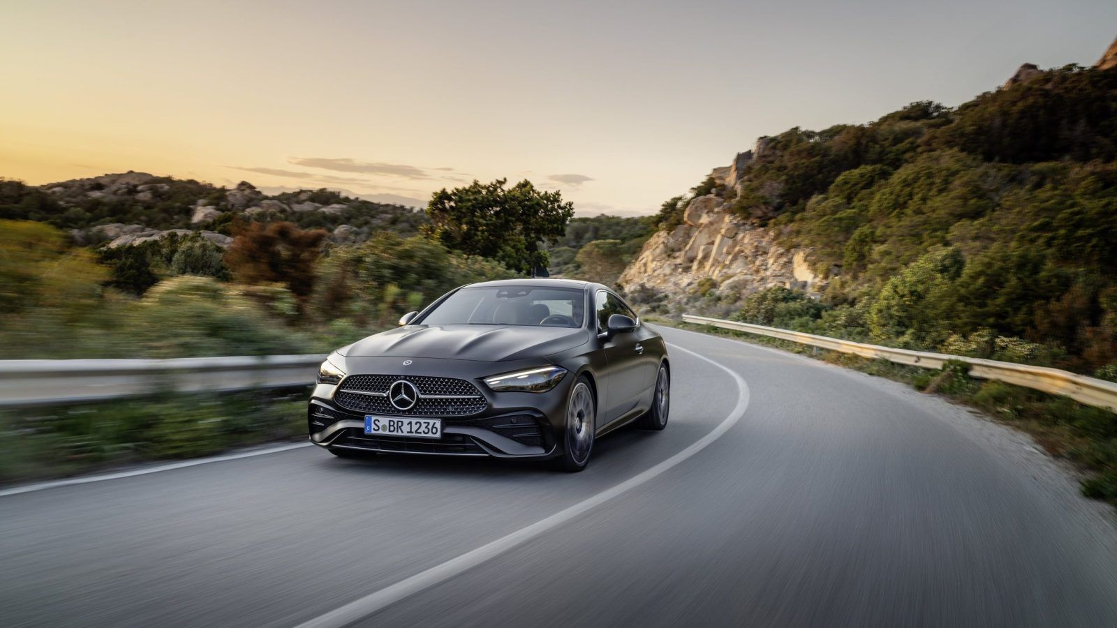 The new CLE Coupé is Mercedes-Benz's answer to the BMW 4 Series ...