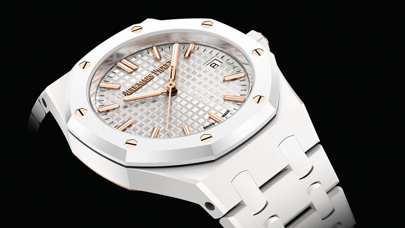 Audemars Piguet Releases 34mm Royal Oak in White Ceramic