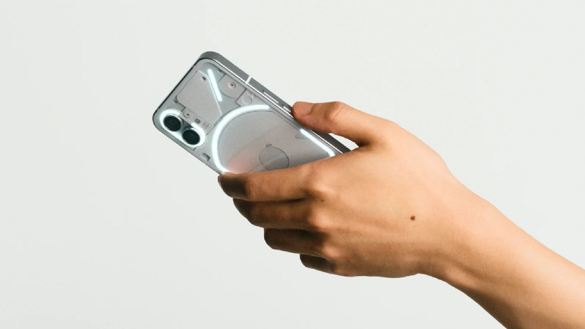 Nothing phone 2 vs Nothing phone 1