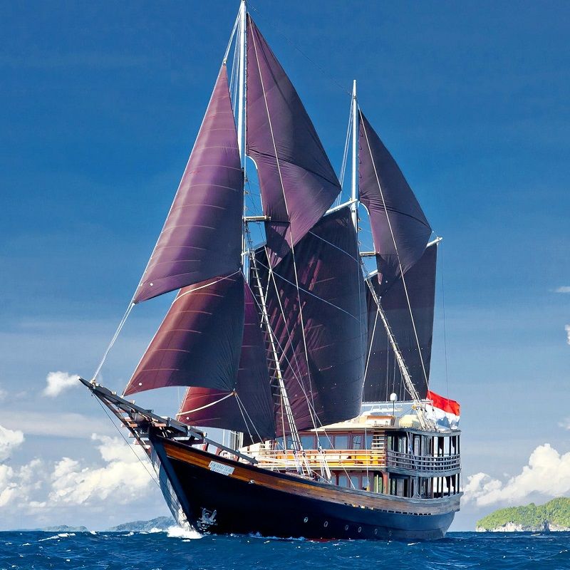 10 best private yacht charters in South East Asia for small groups