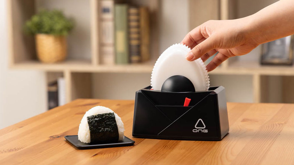 Make the “ultimate” onigiri with Takara Tomy’s new invention