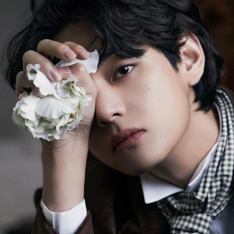 Big Hit teases the release of BTS V’s six-song solo album titled ‘Layover’