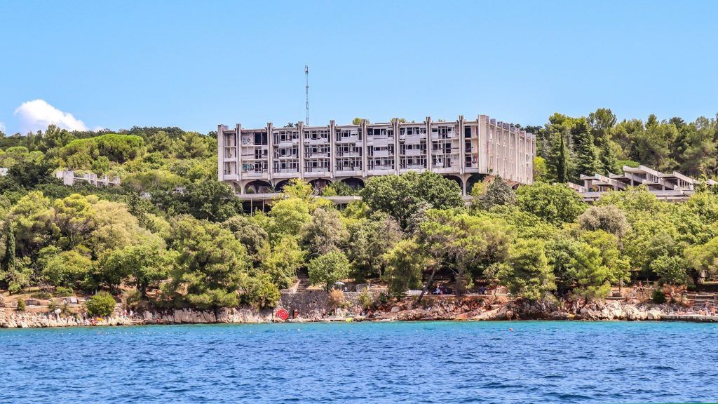 Forsaken tales! 14 of the most popular abandoned hotels around the world