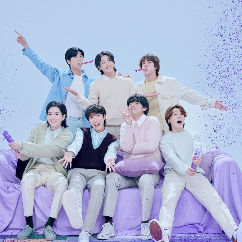 All BTS members renew contracts with HYBE