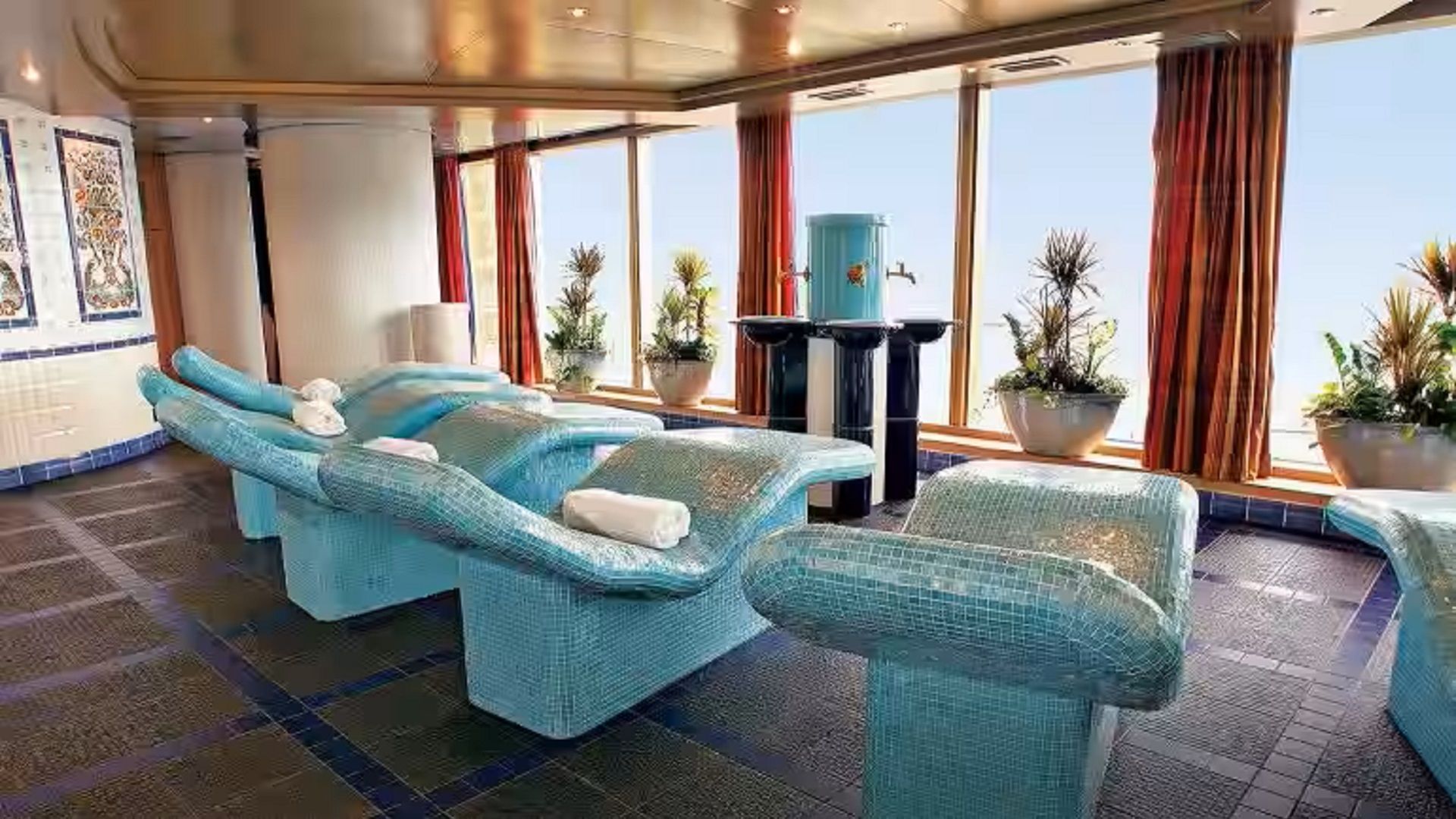 Luxury cruise