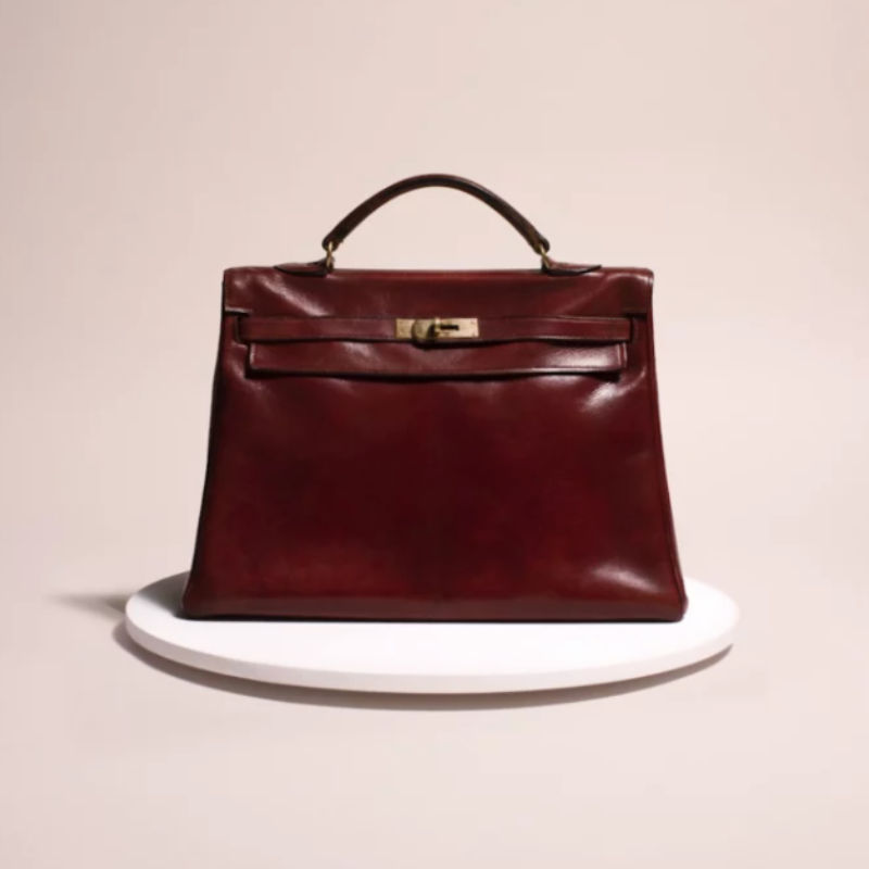 Hermes Kelly bag fetches record $346,802 at Sotheby's