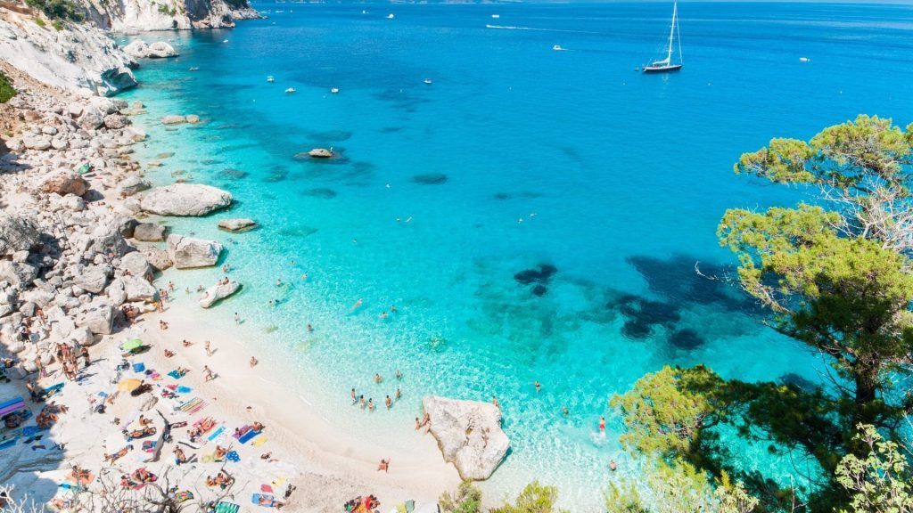 Tourist Quotas: These hotspots around the world are limiting visitor numbers