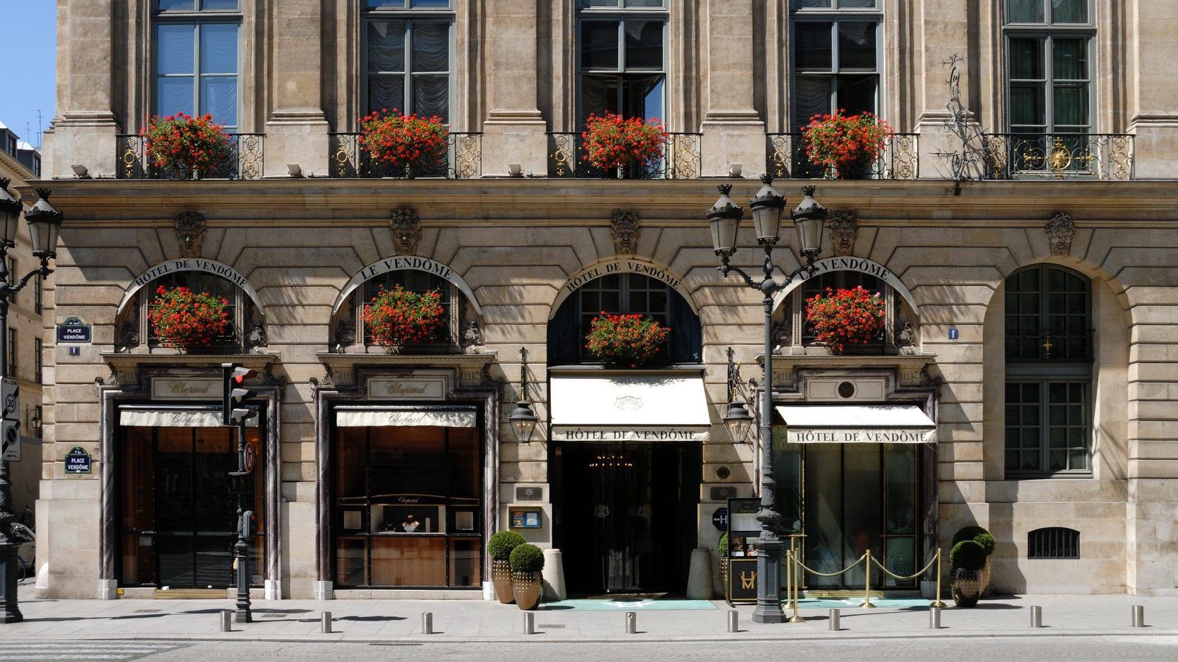 Chopard opens its first hotel at Place Vendôme, Paris