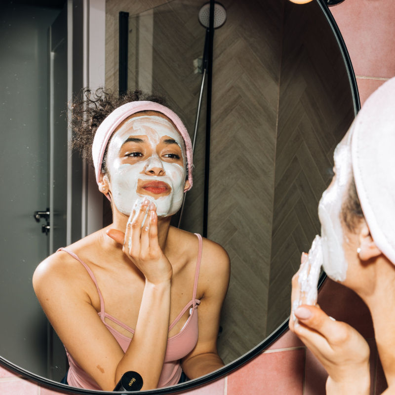 Unveiling skincare enigmas: Skin flooding vs. skin cycling
