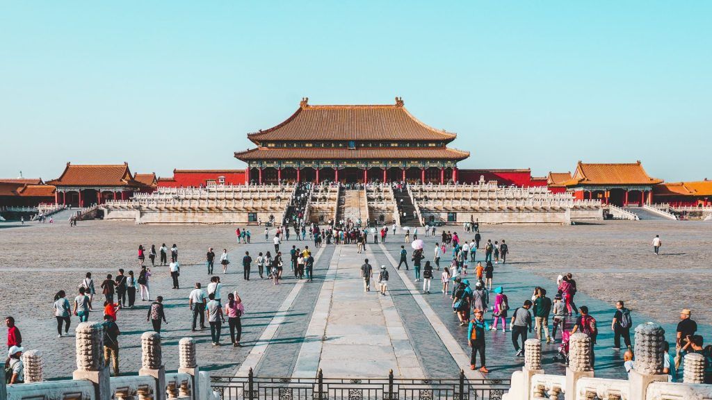 China grants visa-free entry to six countries