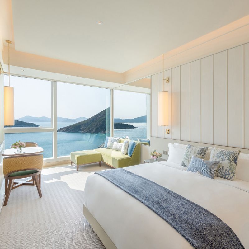The best Christmas staycations to book in Hong Kong right now