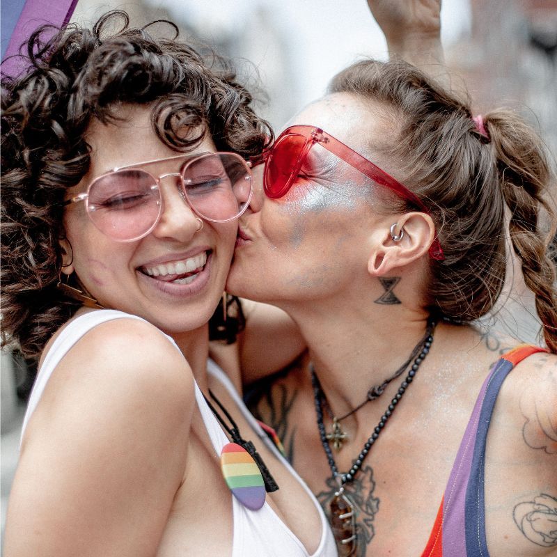 Celebrating love: 10 best LGBTQ+ dating apps absolutely worth downloading