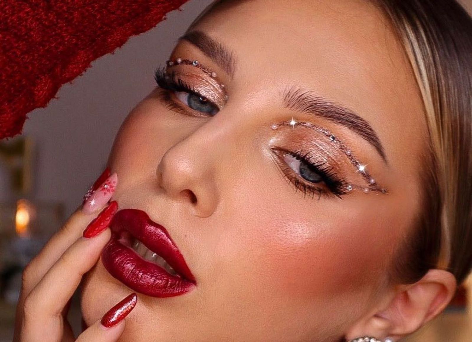 6 Christmas Makeup Looks To Try For All Your Festive Soirees This Year