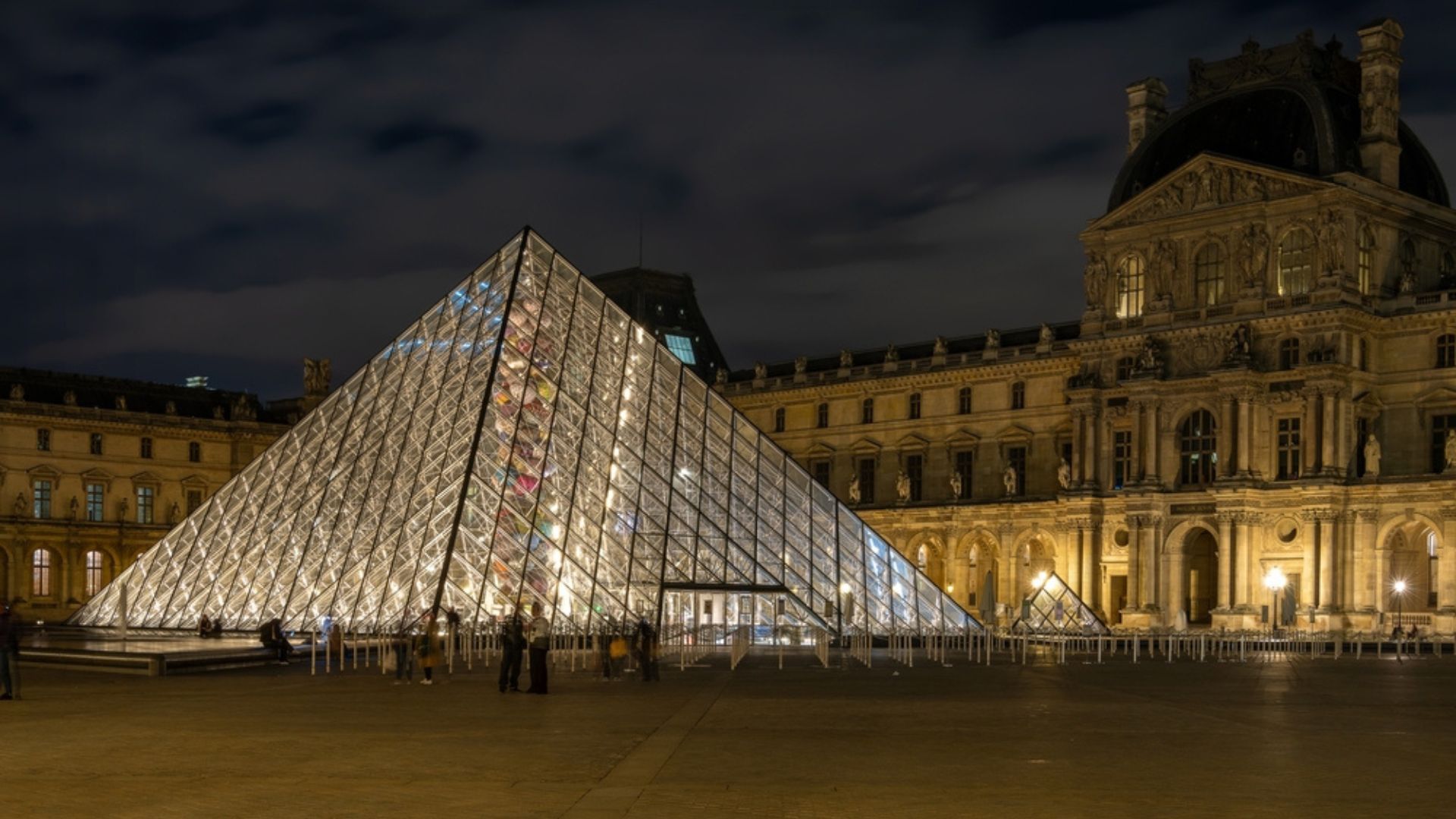 Louvre