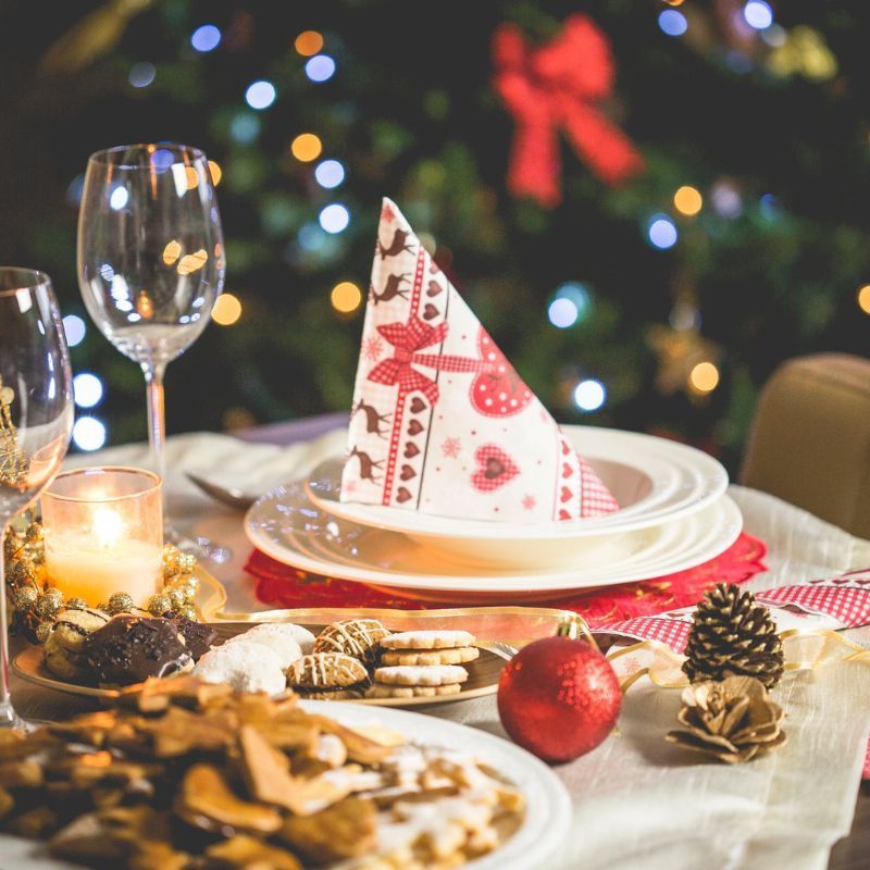 Christmas-themed crockery sets to jazz up your festive dinners