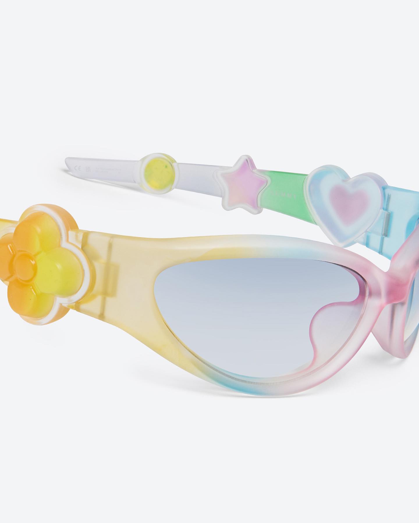 Gentle Monster debuts "GENTLE JELLY" sunglasses collection