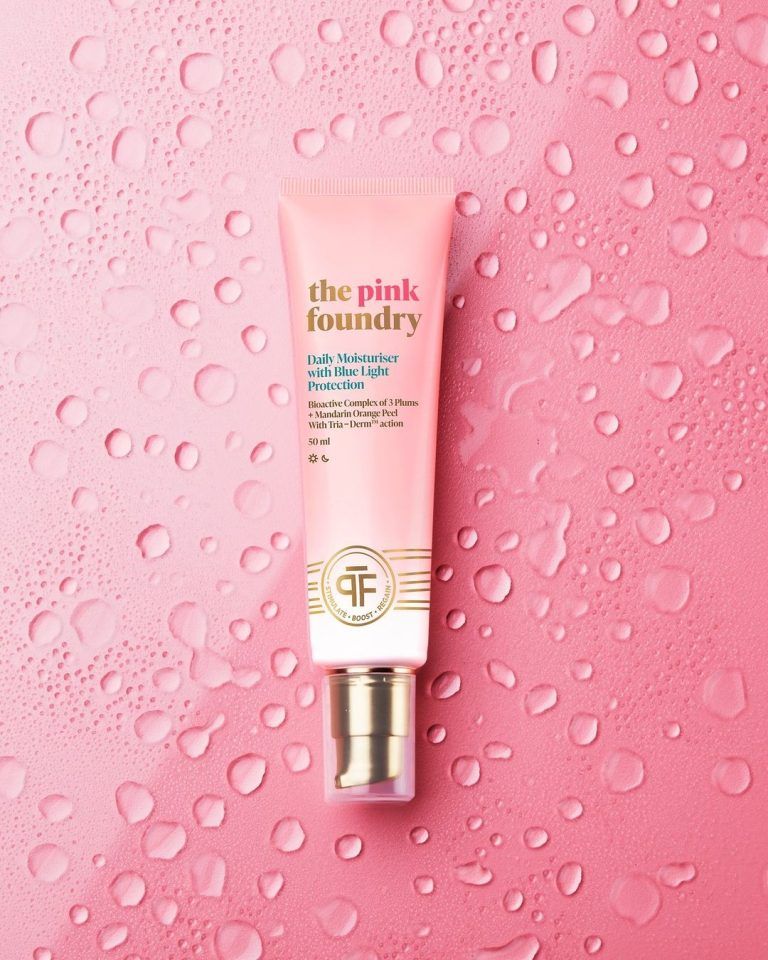 Матовый увлажняющий крем без масла Pink Foundry с защитой от синего света