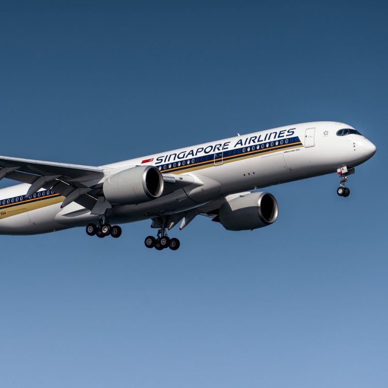 Singapore Airlines is offering discounted flight tickets from Hong Kong to 30 cities