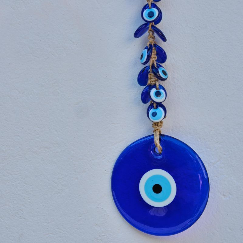 Best ways to wear evil eye jewellery and its significance
