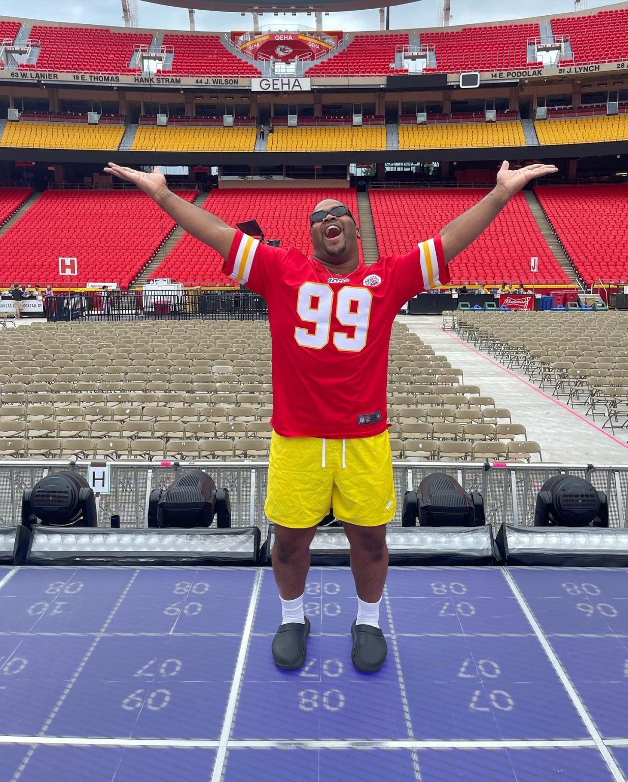 Inside Kam Saunders’s Career, Fortune & Fame