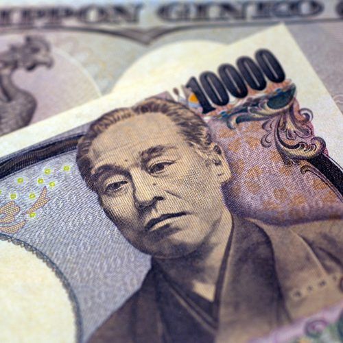 Japanese yen hits record lows since 1990
