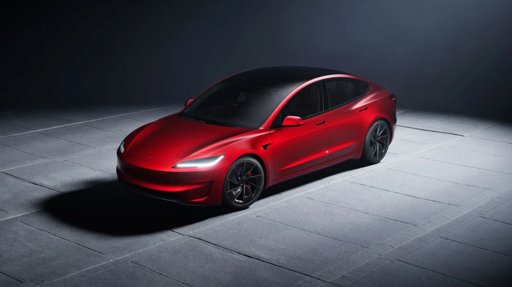 Tesla’s new Model 3 Performance goes 0-60 MPH in 2.9 seconds