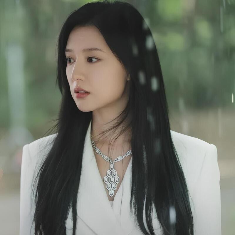 Our favourite jewellery and watches as featured on <i>Queen of Tears</i>
