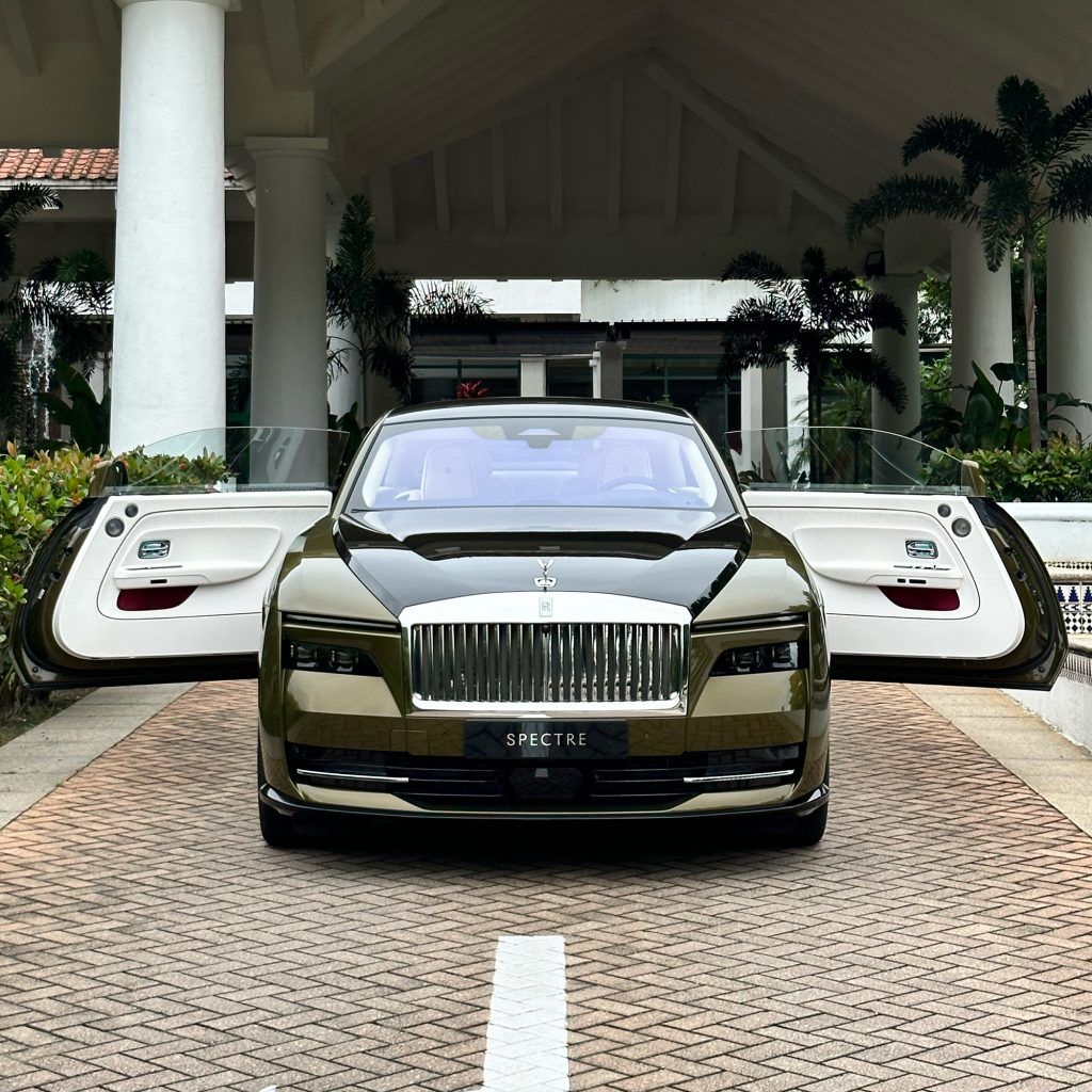 LSA Whips: ASMR with the 2024 Rolls-Royce Spectre