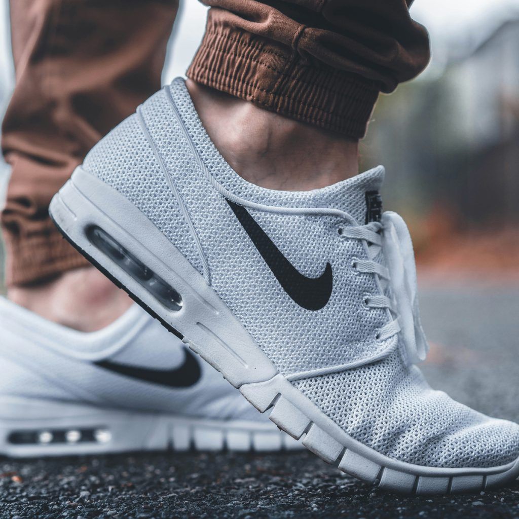 Nike set to release $100 sneaker line to help drive sales