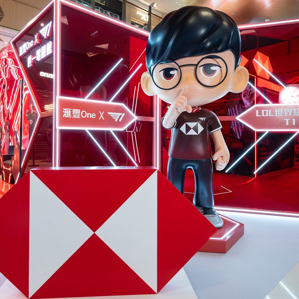 A giant T1 Faker figure lands at K11 Art Mall