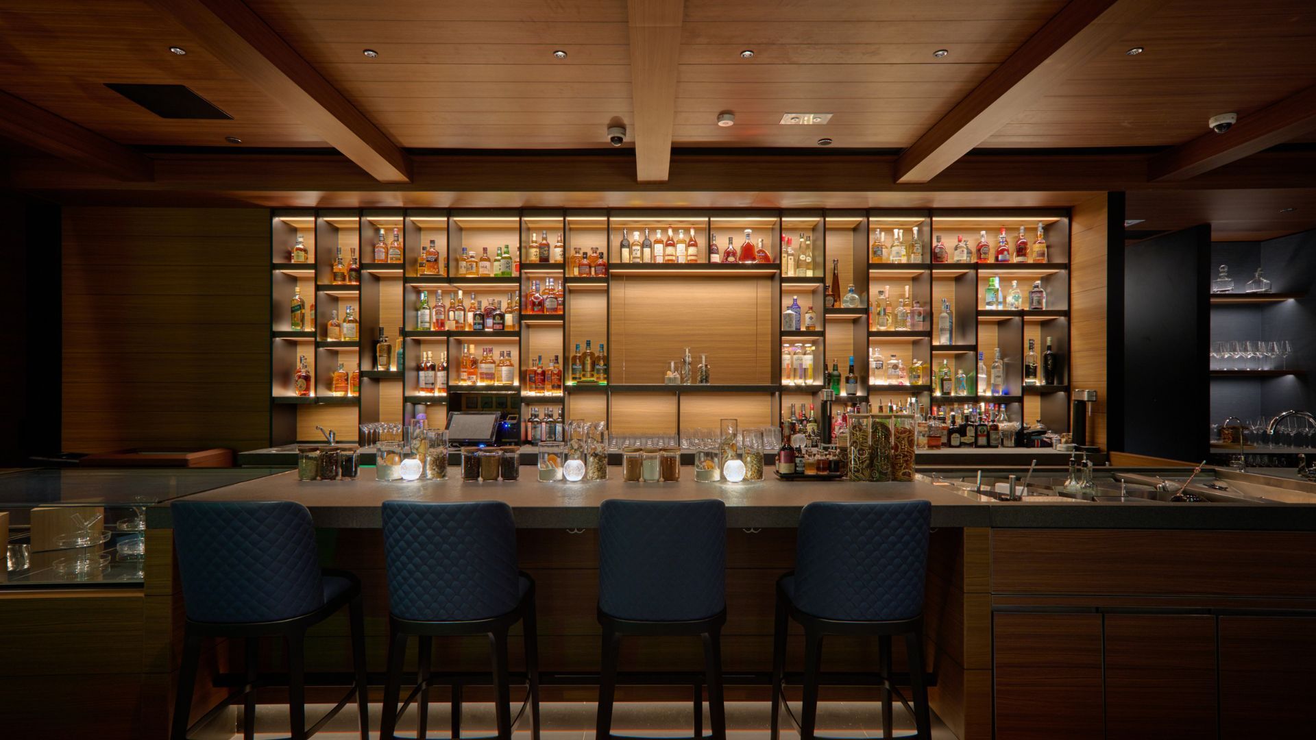 happy hour hong kong 2024