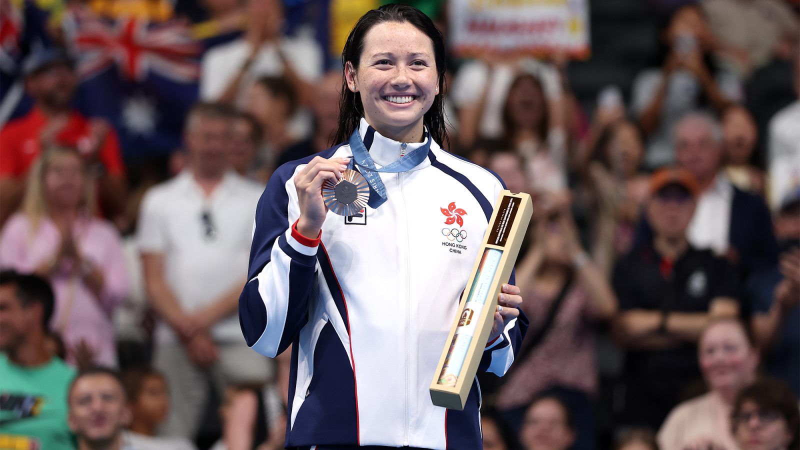 Siobhan Haughey Secures Bronze in Women's 200m Freestyle