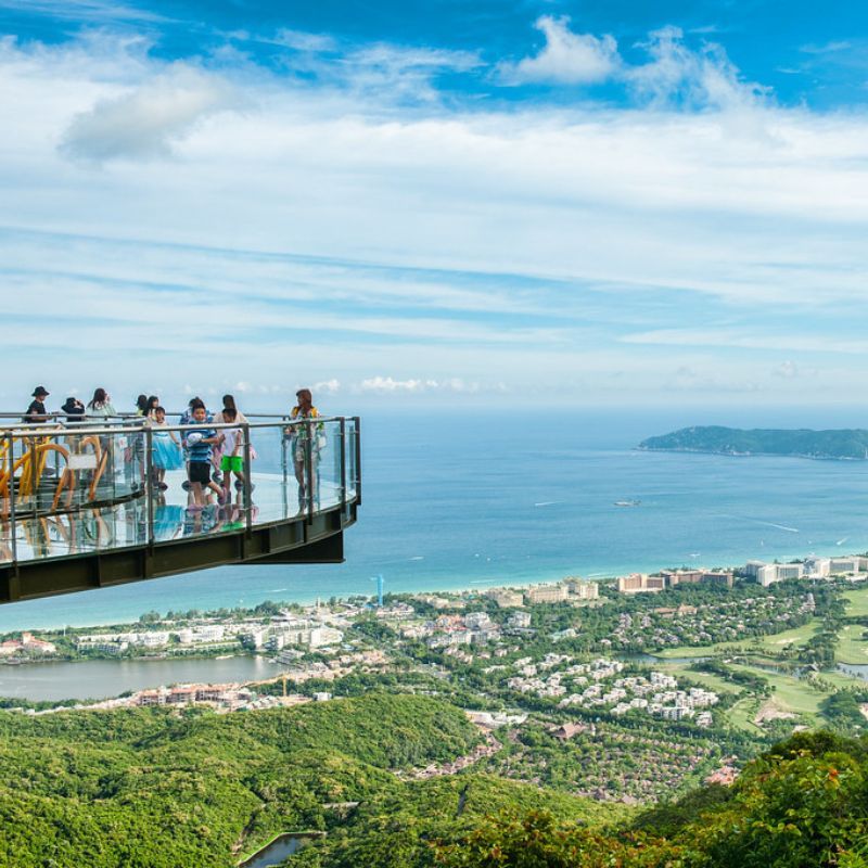 Foreign tour groups from Hong Kong, Macau can now visit Hainan without visa
