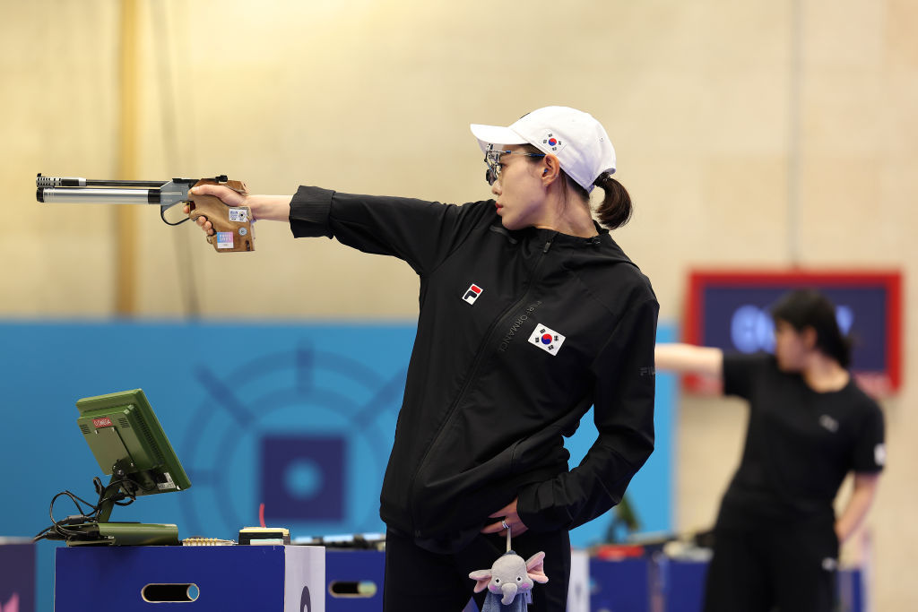 Oh Ye Jin and Kim Yeji steal the show in 10m air pistol final