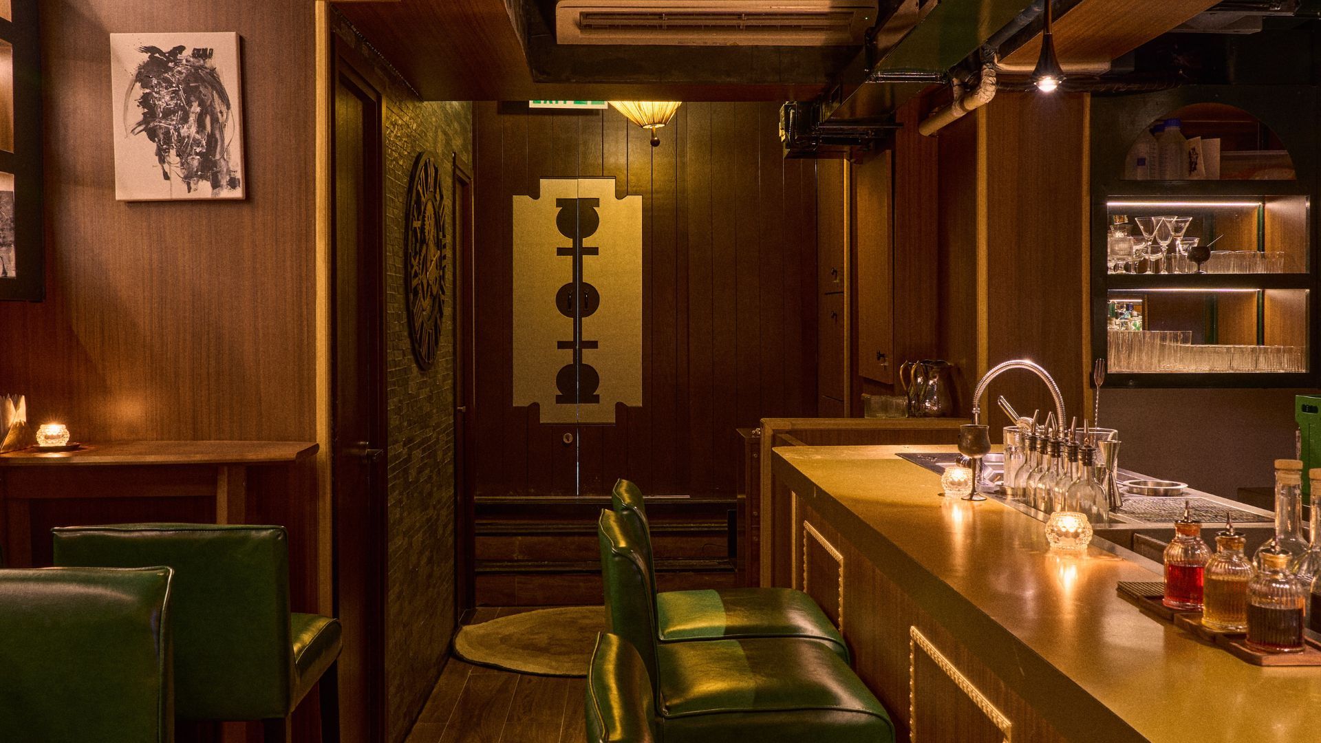 best bars in hong kong
