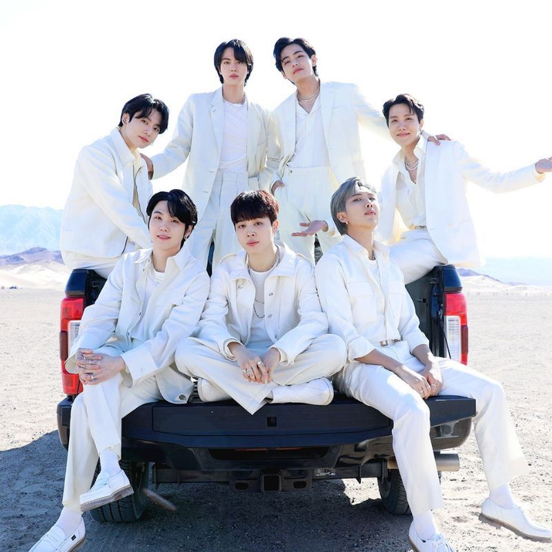 Want some scoop on BTS members’ dating lives? Here’s all about their relationships