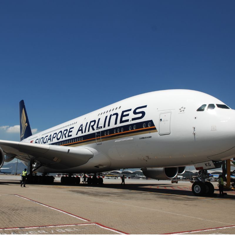 Singapore Airlines launches flight discounts & limited-time deals for HK travellers
