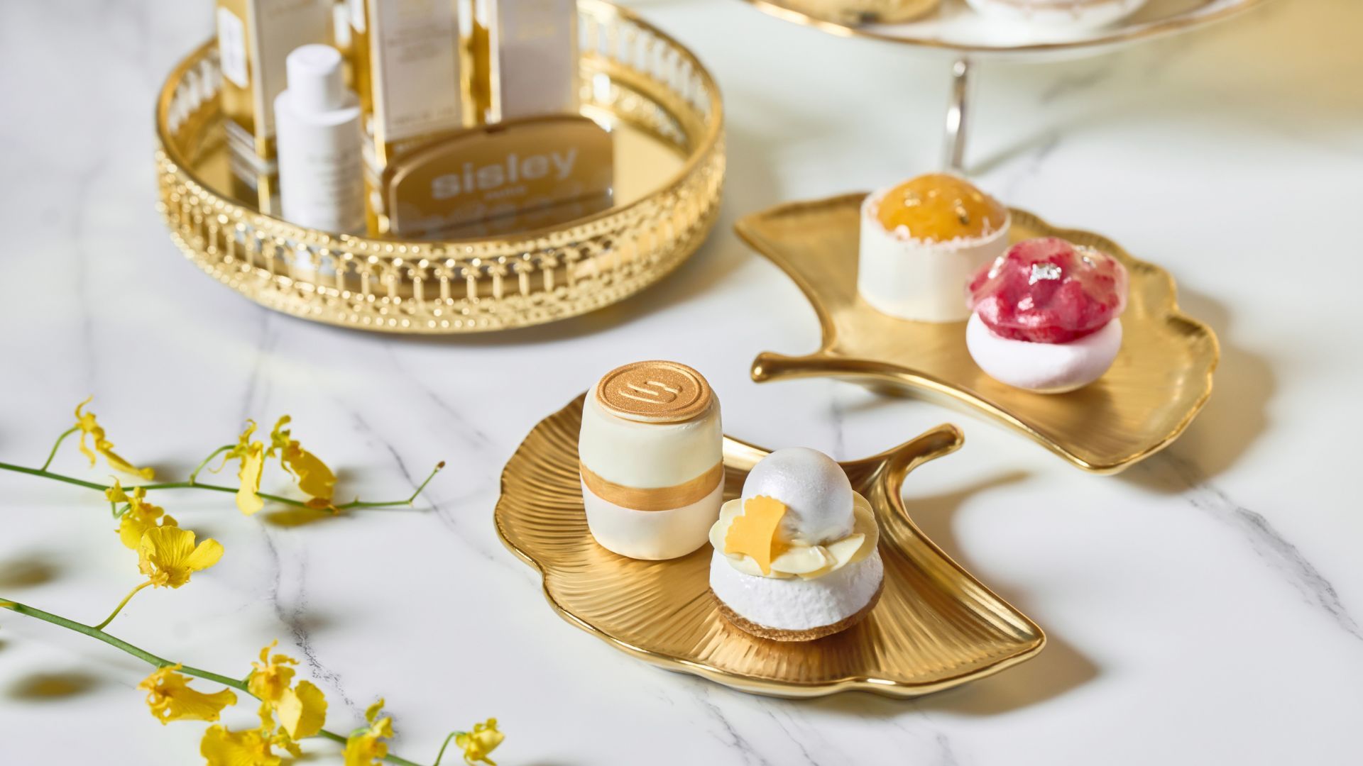 best afternoon tea in hong kong 2024 grand hyatt tiffin
