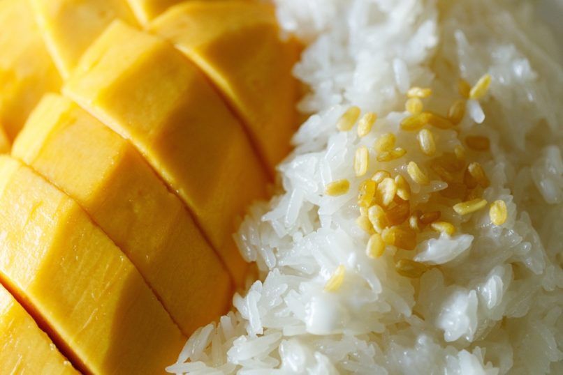 Street food stalls for the best mango sticky rice in Bangkok | LSA HK