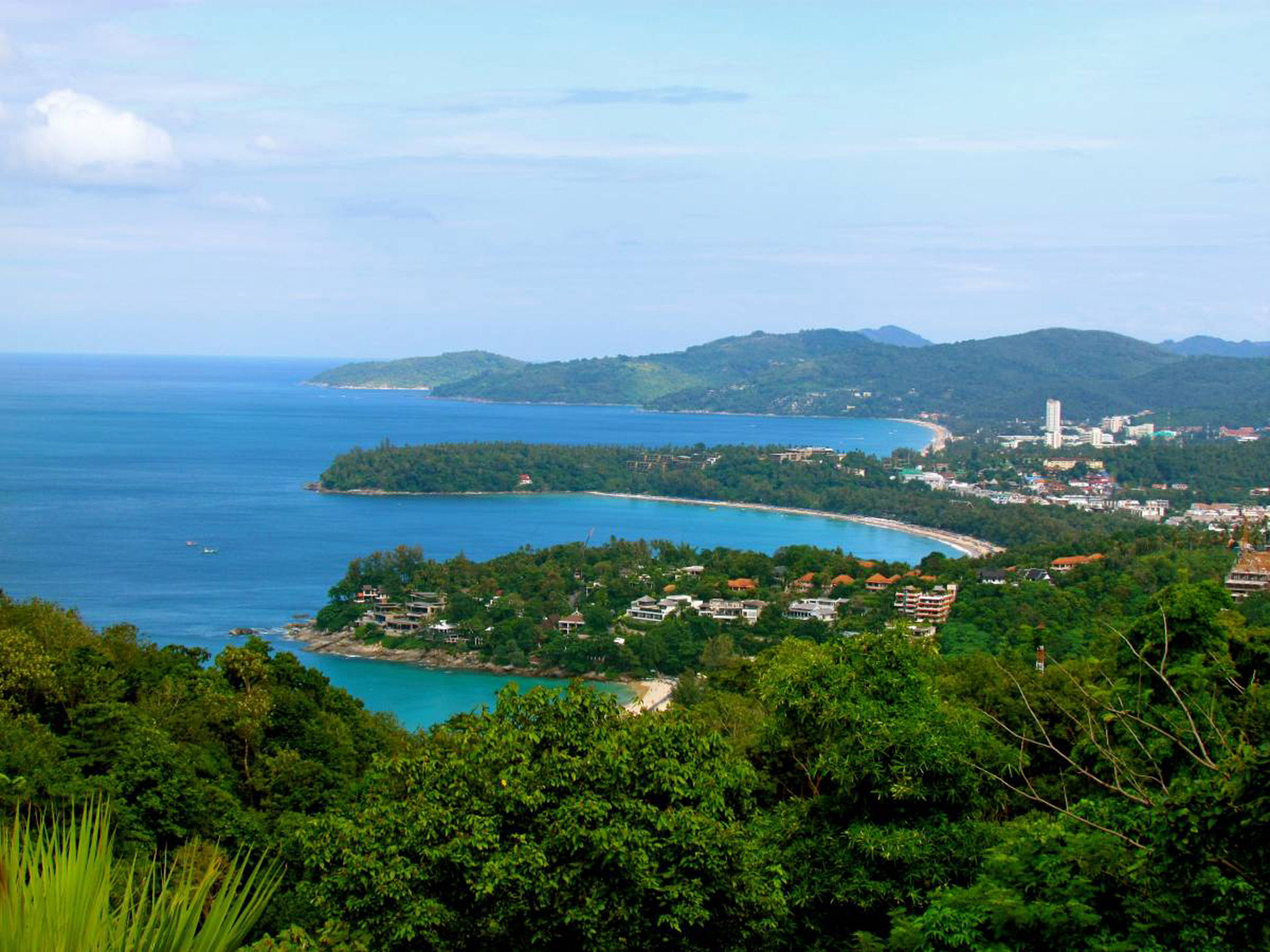Смотровая площадка Карон (Источник изображения: Avista Hideaway Phuket)
