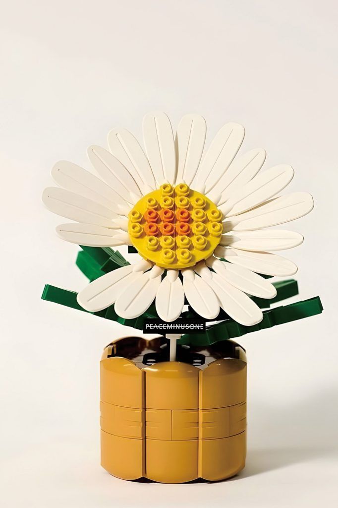 G-Dragon Little Daisy Pop-Up Blooms Over at Cullinan Sky Mall