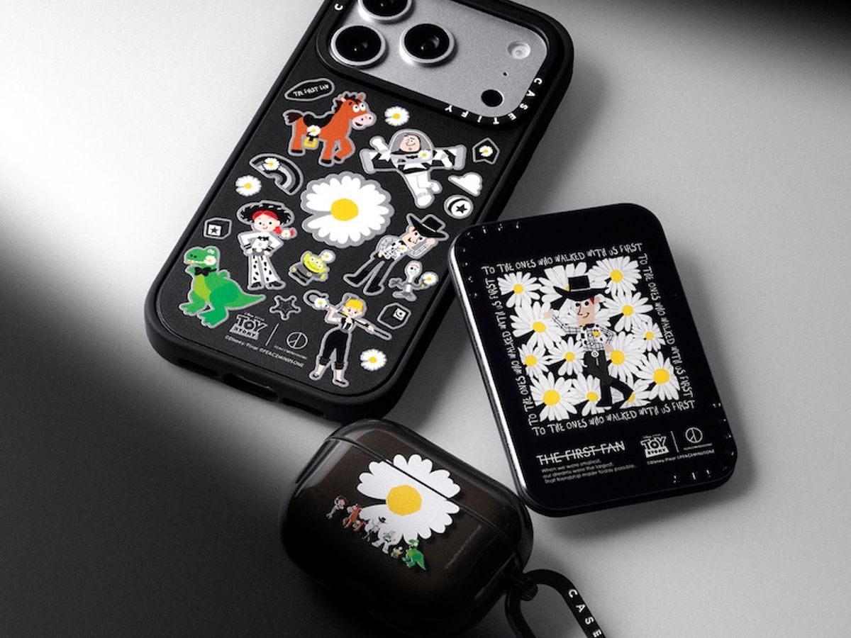 小物 PEACEMINUSONE THE FIRST FAN CASETiFY PEACEMINUSONE taps into 'Toy Story' nostalgia with CASETiFY